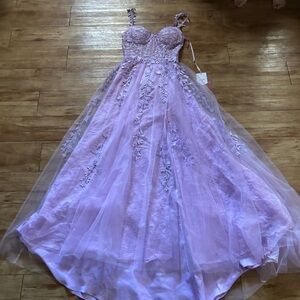 Elegant Lavender Lace Evening Gown